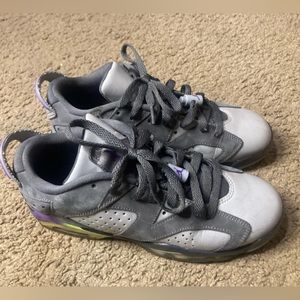 Air Jordan retro 6 size 7Y